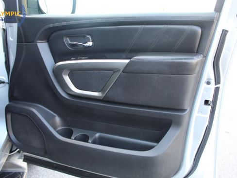 Used 2015 Nissan Armada SL image 41