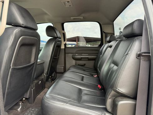 Used 2014 GMC Sierra 2500 SLE w/ HD SLE Premium Package AWD/4WD image 19