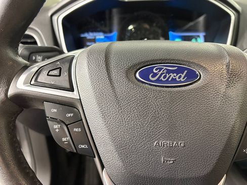 Used 2014 Ford Fusion Titanium FWD image 22