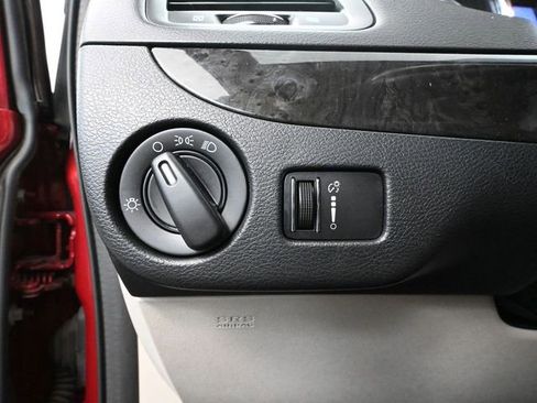 Used 2014 Dodge Grand Caravan SXT w/ Rear Park Assist Package image 27