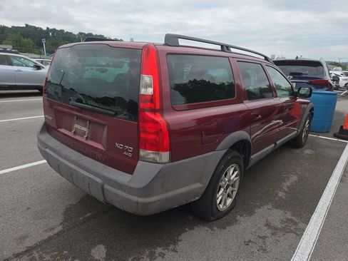 Used 2004 Volvo XC70 AWD/4WD image 3