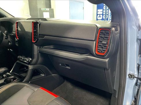 Used 2025 Ford Ranger Raptor AWD/4WD image 13