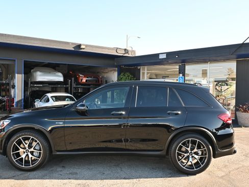 Used 2022 Mercedes-Benz GLC 43 AMG 4MATIC image 9