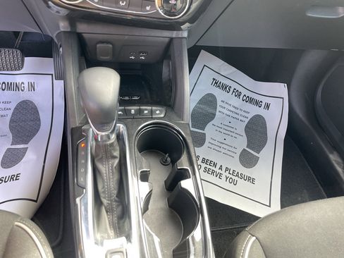 Used 2025 Chevrolet TrailBlazer LT w/ Convenience Package image 19