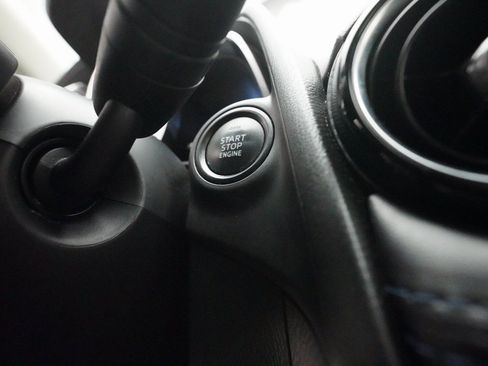 Used 2017 Toyota Yaris iA image 30