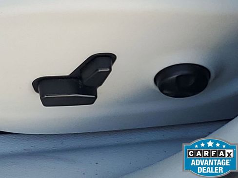 Used 2021 Jeep Cherokee Latitude Lux w/ Sun & Sound Group image 30