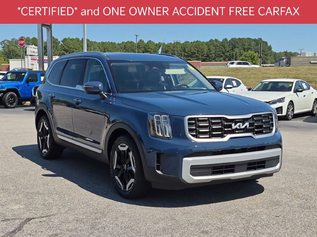 Used 2025 Kia Telluride S FWD image 2