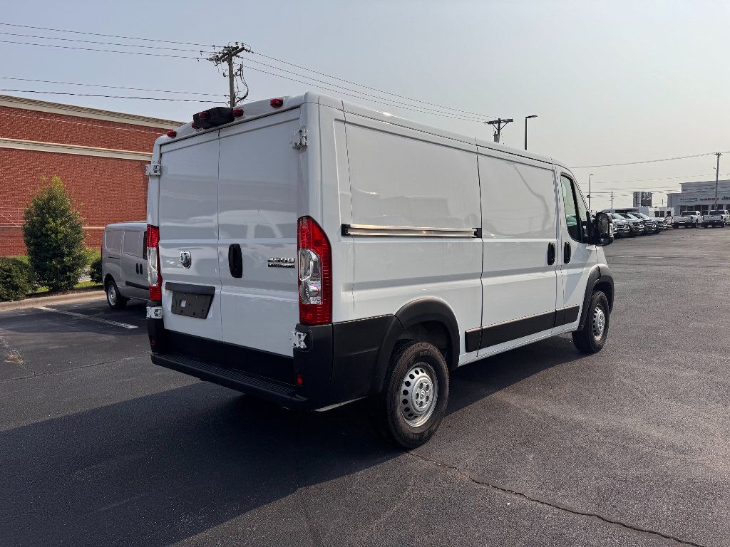 Used 2025 RAM ProMaster 2500 w/ Convenience Group FWD image 5