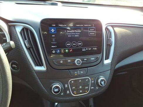 Used 2024 Chevrolet Malibu LT image 23