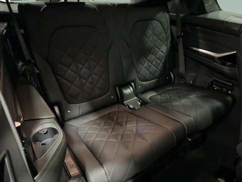 New 2026 BMW X7 xDrive40i w/ M Sport Package image 11
