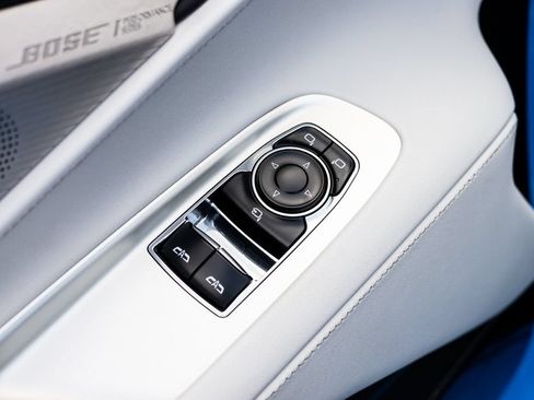 Used 2021 Chevrolet Corvette Stingray Preferred Cpe w/ Z51 Performance Package RWD image 21