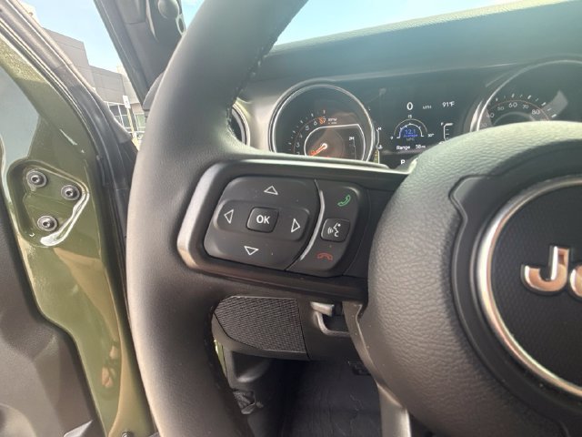 Used 2023 Jeep Gladiator Sport AWD/4WD image 21
