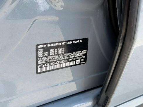 Used 2024 BMW i7 eDrive50 w/ M Sport Package RWD image 47