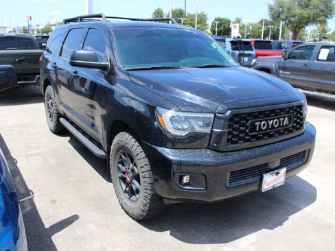 Used 2021 Toyota Sequoia TRD Pro AWD/4WD image 2