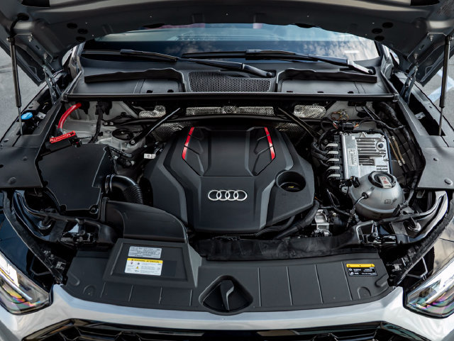Used 2024 Audi SQ5 Premium Plus AWD/4WD image 43