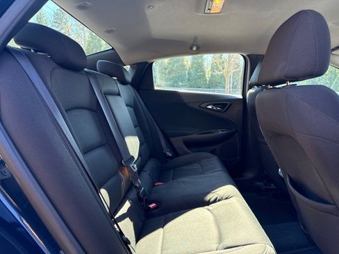 Used 2019 Chevrolet Malibu LT w/ Driver Confidence Package image 31