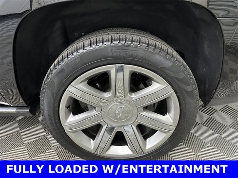 Used 2018 Cadillac Escalade ESV Premium Luxury image 24