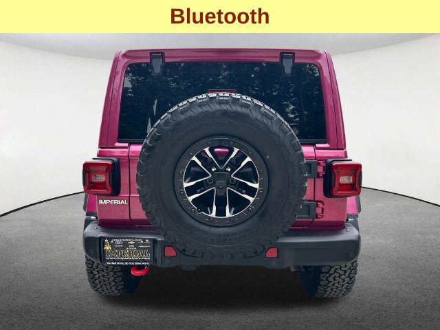 Used 2024 Jeep Wrangler Unlimited Rubicon AWD/4WD image 11