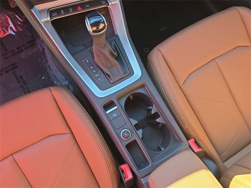 Certified 2025 Audi Q3 2.0T Premium image 25