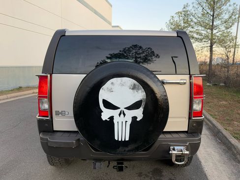 Used 2006 HUMMER H3 image 10