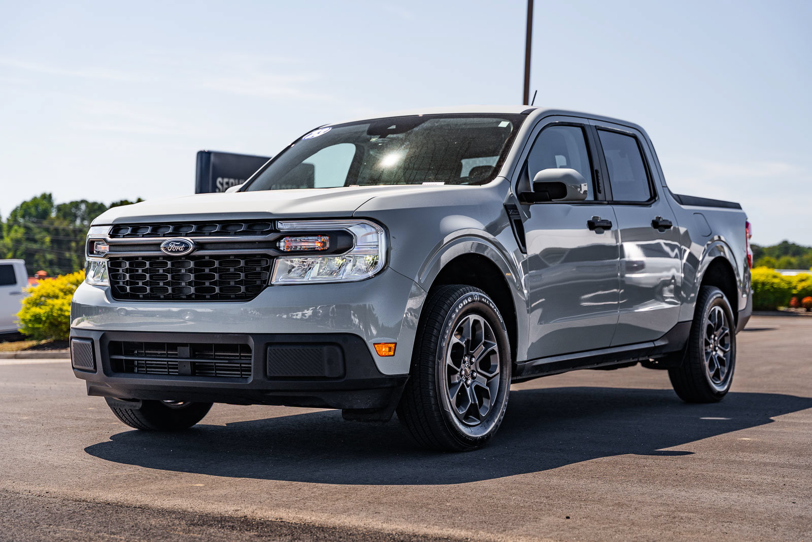Used 2023 Ford Maverick XLT w/ XLT Luxury Package FWD image 3