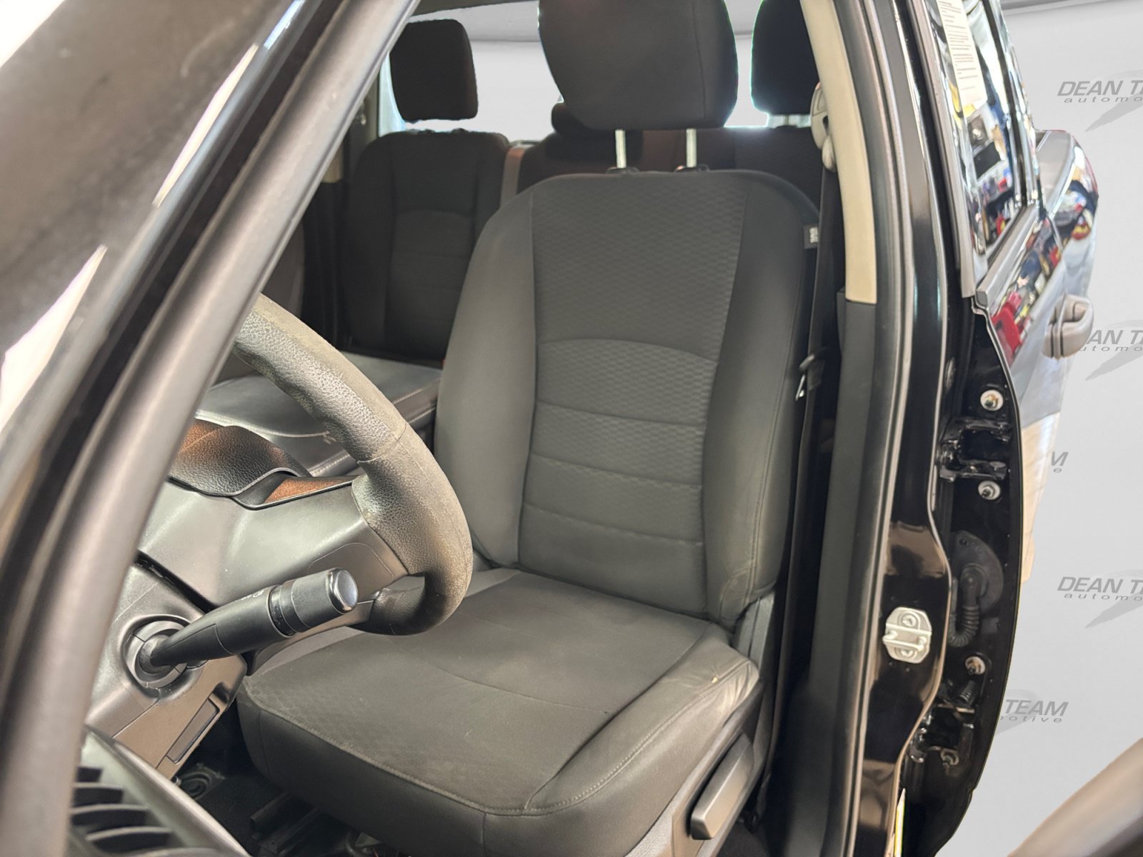 Used 2019 RAM 1500 Express AWD/4WD image 27