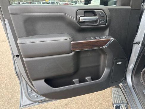 Used 2021 GMC Sierra 1500 SLT w/ SLT Premium Plus Package image 9