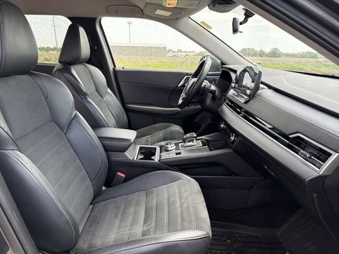 Used 2024 Mitsubishi Outlander SE image 13