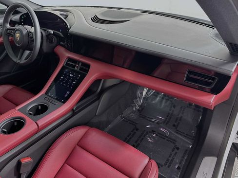 Certified 2023 Porsche Taycan 4S image 29