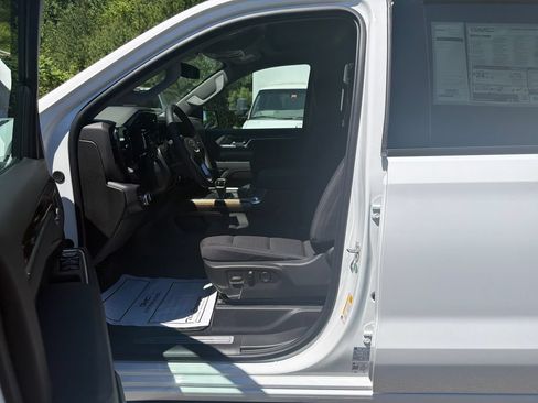 New 2026 GMC Sierra 1500 Elevation w/ X31 Off-Road Package AWD/4WD image 12