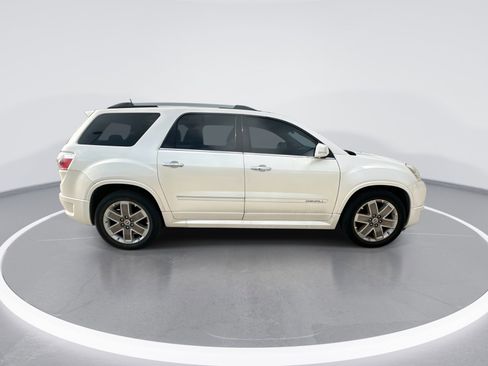 Used 2011 GMC Acadia Denali image 9