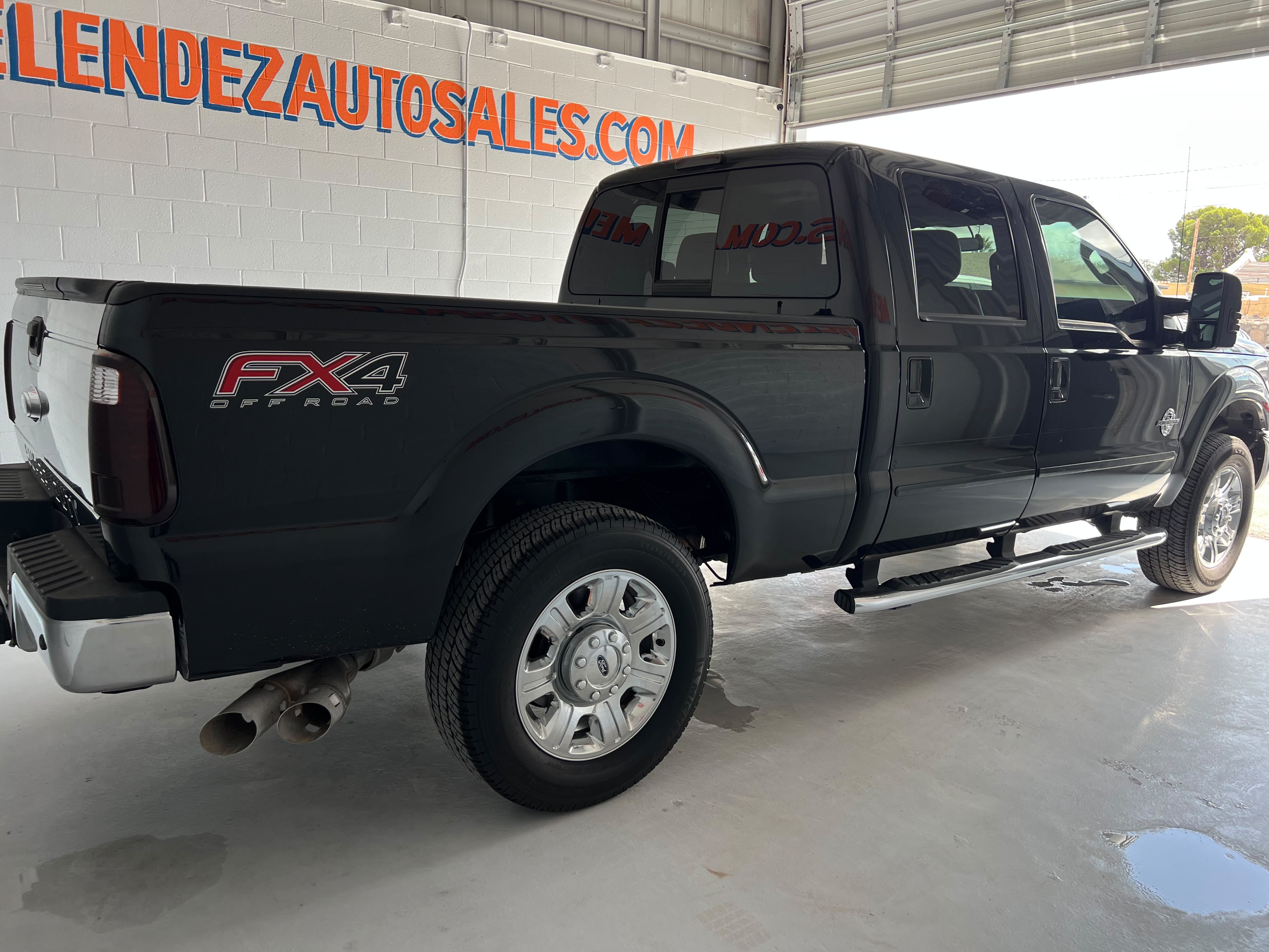 Used 2015 Ford F250 Lariat w/ Lariat Interior Package AWD/4WD image 6
