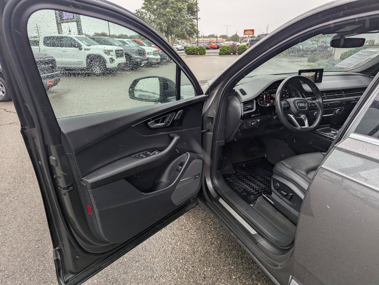 Used 2018 Audi Q7 3.0T Prestige AWD/4WD image 8