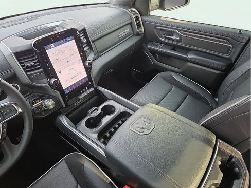 Used 2026 RAM 1500 Laramie AWD/4WD image 12