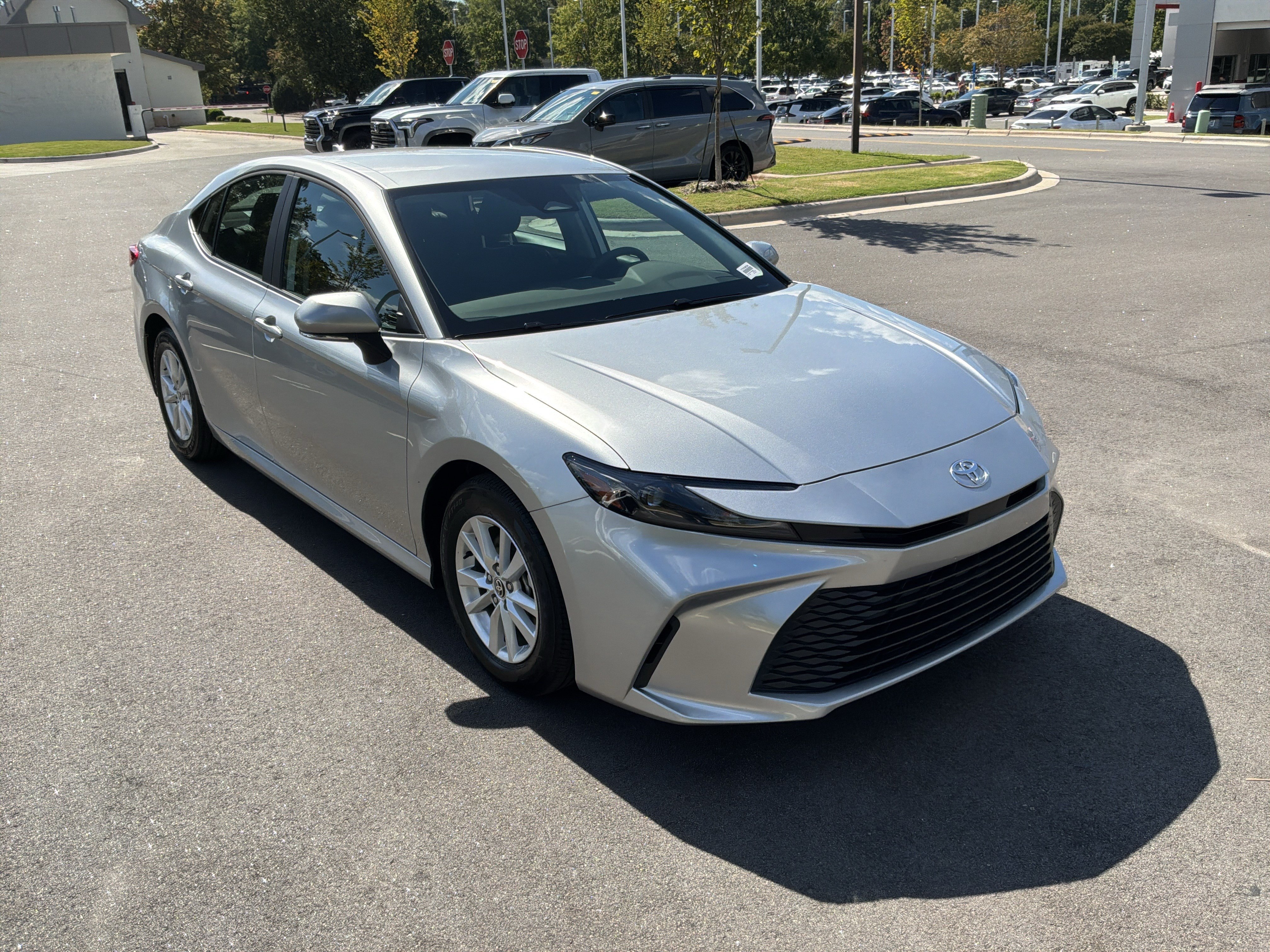 Used 2026 Toyota Camry LE FWD image 2