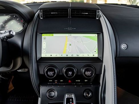 Used 2024 Jaguar F-TYPE R-Dynamic RWD image 15