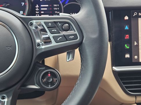 Certified 2023 Porsche Cayenne Turbo AWD/4WD image 27