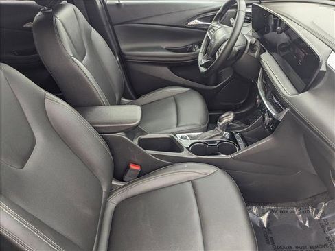 Used 2024 Buick Encore GX Sport Touring image 18