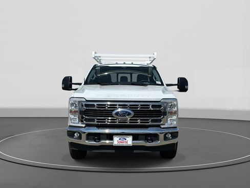 New 2025 Ford F350 XL w/ XL Chrome Package image 3