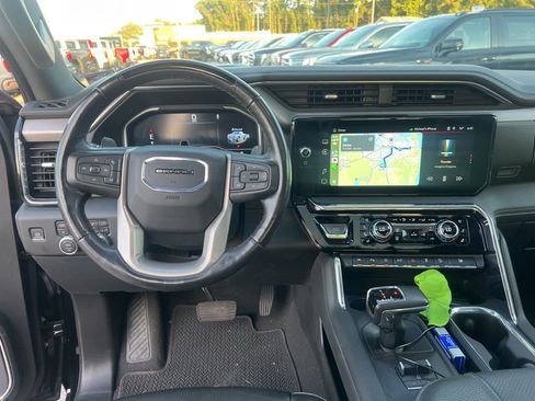Used 2024 GMC Sierra 1500 Denali image 8