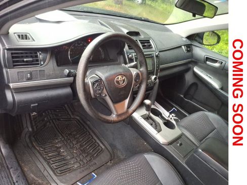 Used 2012 Toyota Camry SE FWD image 11
