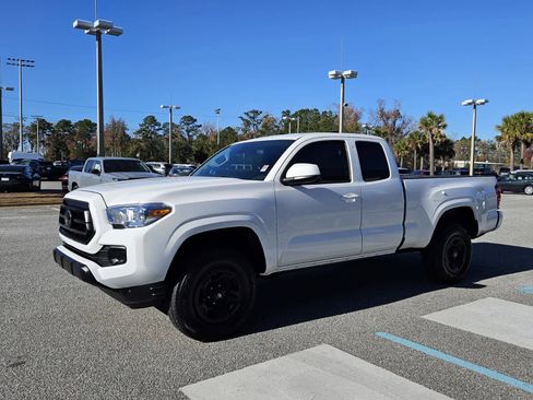 Used 2023 Toyota Tacoma SR image 2