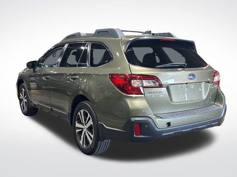 Used 2019 Subaru Outback 2.5i Limited w/ Popular Package #2 image 4