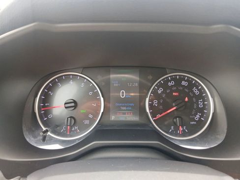 Used 2020 Toyota RAV4 XLE w/ Convenience Package FWD image 33
