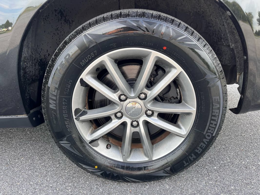 Used 2014 Dodge Grand Caravan R/T w/ Driver Convenience Group FWD image 24