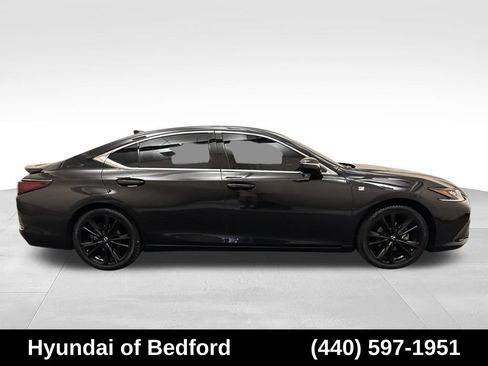 Used 2024 Lexus ES 350 F Sport w/ Accessory Package (Z2) FWD image 4