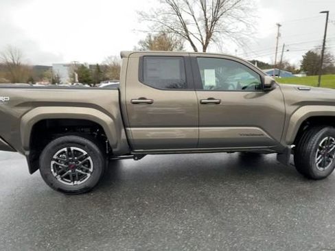 New 2026 Toyota Tacoma TRD Sport AWD/4WD image 9