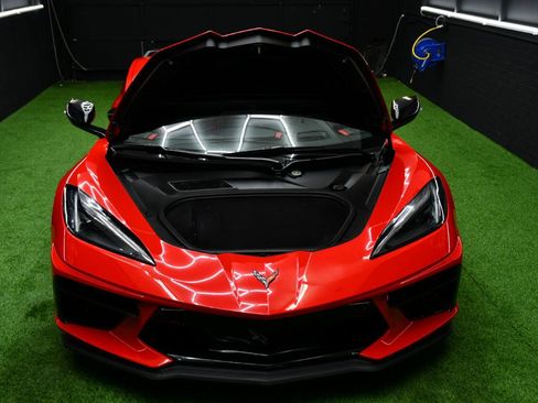 Used 2020 Chevrolet Corvette Stingray Premium Cpe w/ 3LT Preferred Equipment Group image 19