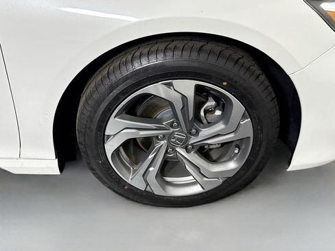 Used 2020 Honda Accord EX-L image 32