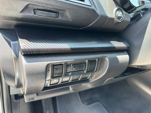Used 2021 Subaru Crosstrek 2.0i AWD/4WD image 23